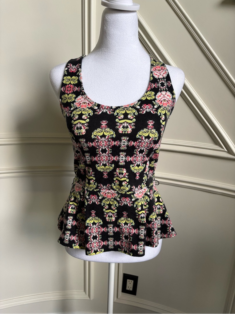 Black Floral Peplum Tank Top - Women's